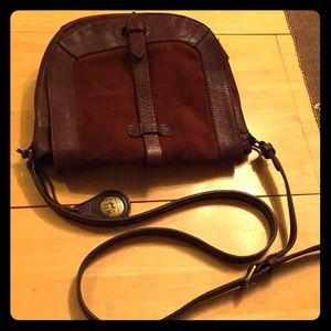 Very new WILL purse. Fantastic pockets, leather